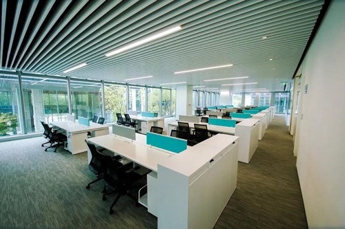 办公区.jpg 办公区.jpg